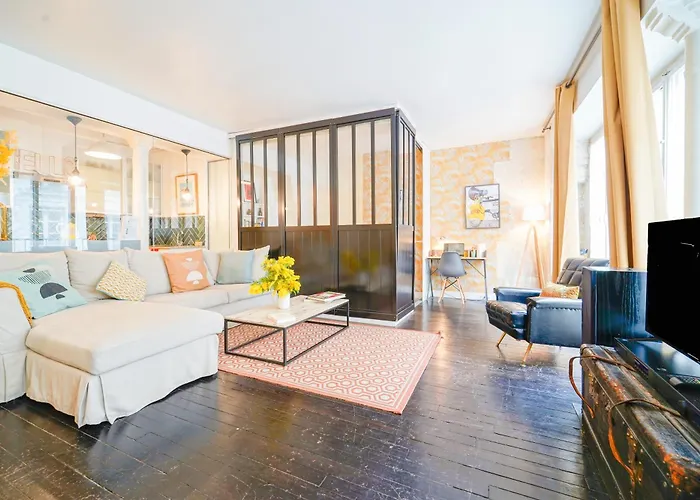 Spacious Family Apartment Near Bastille & Marais アパート